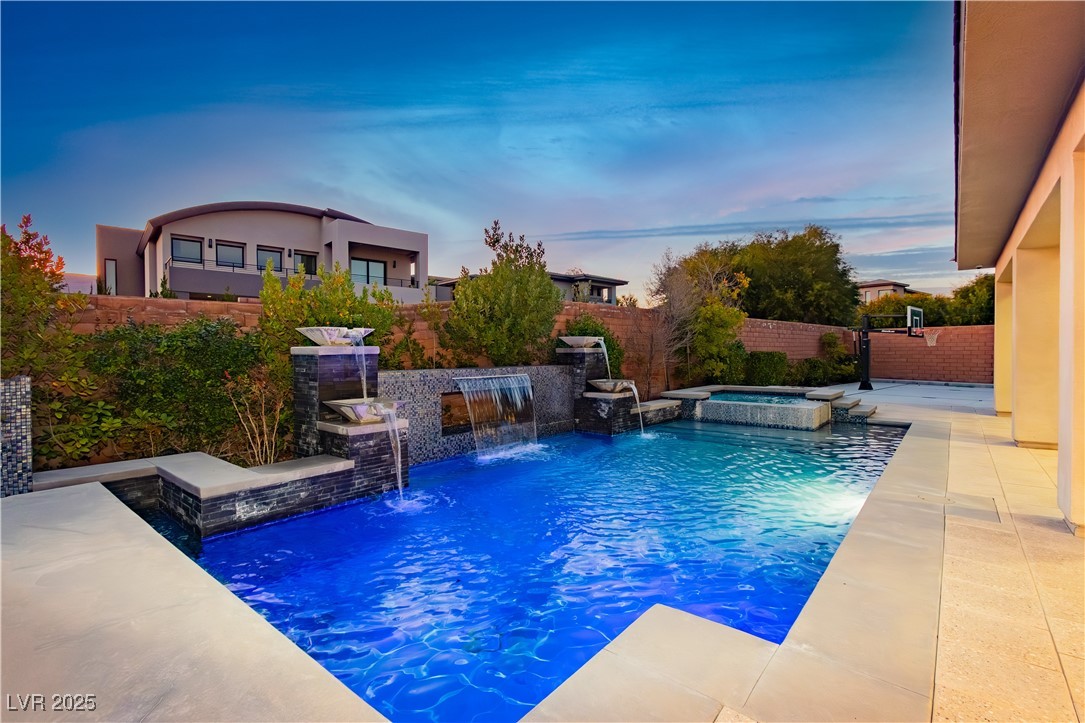 94 Glade Hollow Drive