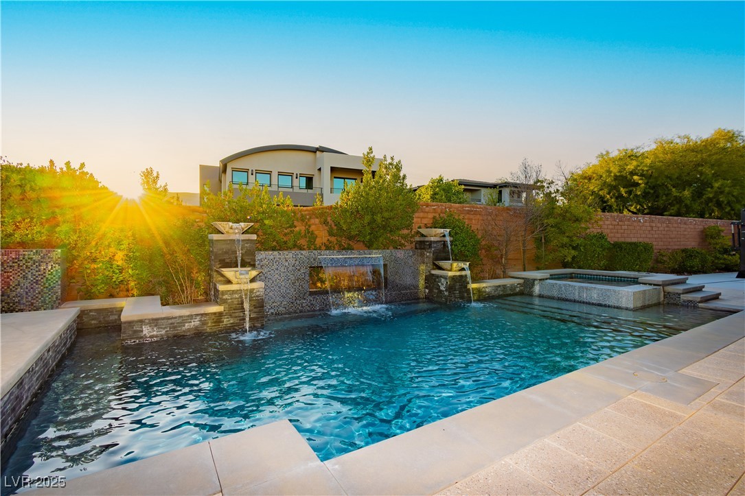 94 Glade Hollow Drive