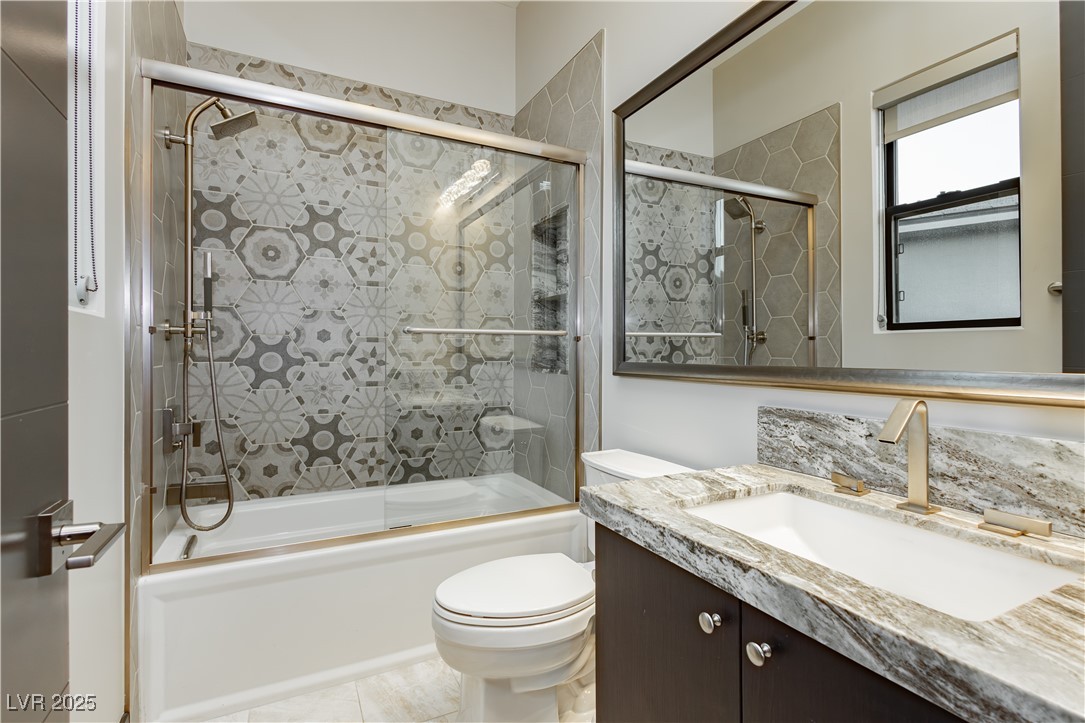 94 Glade Hollow Drive