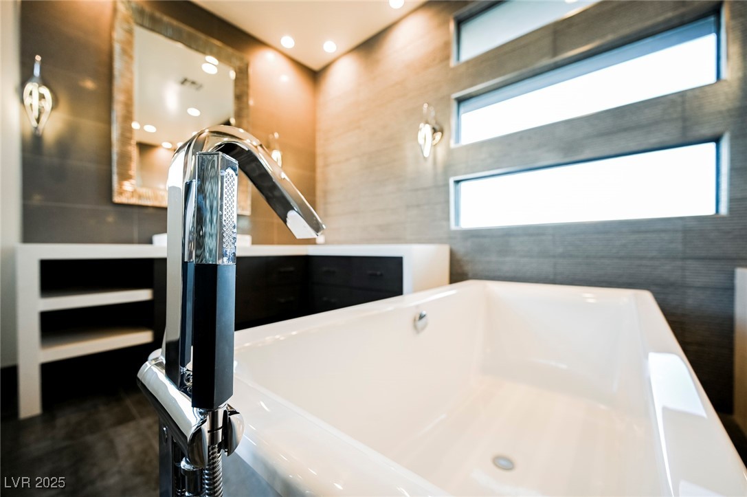 94 Glade Hollow Drive