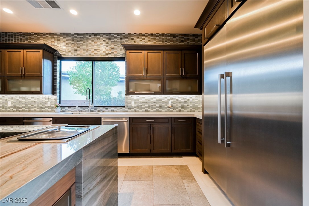 94 Glade Hollow Drive