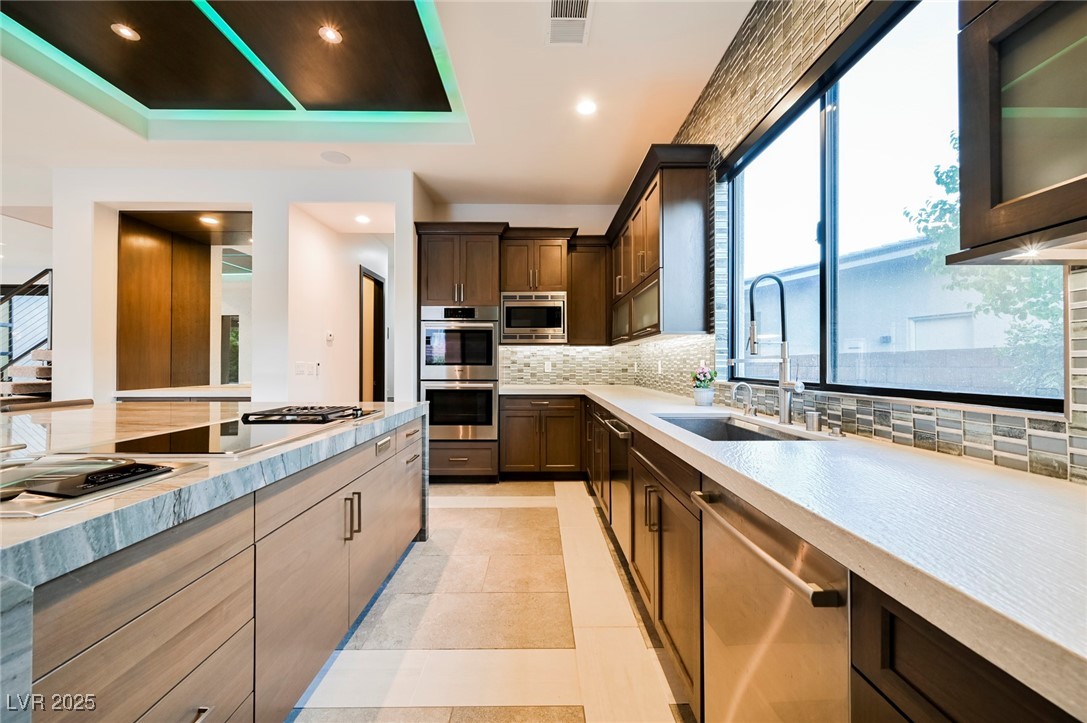 94 Glade Hollow Drive