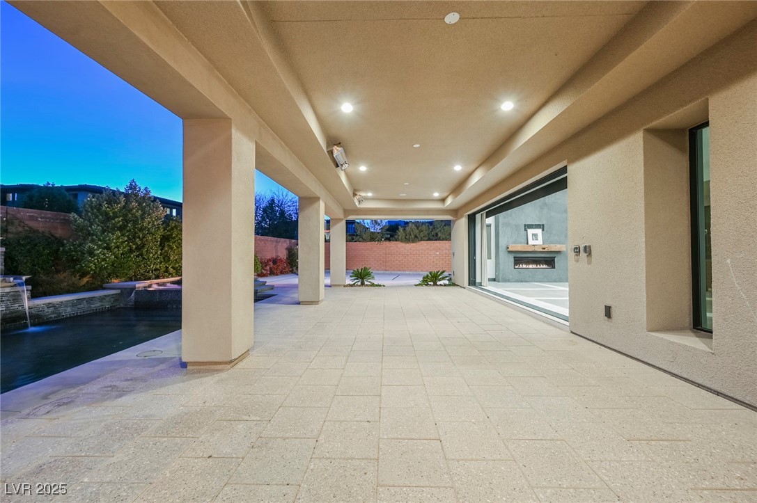 94 Glade Hollow Drive