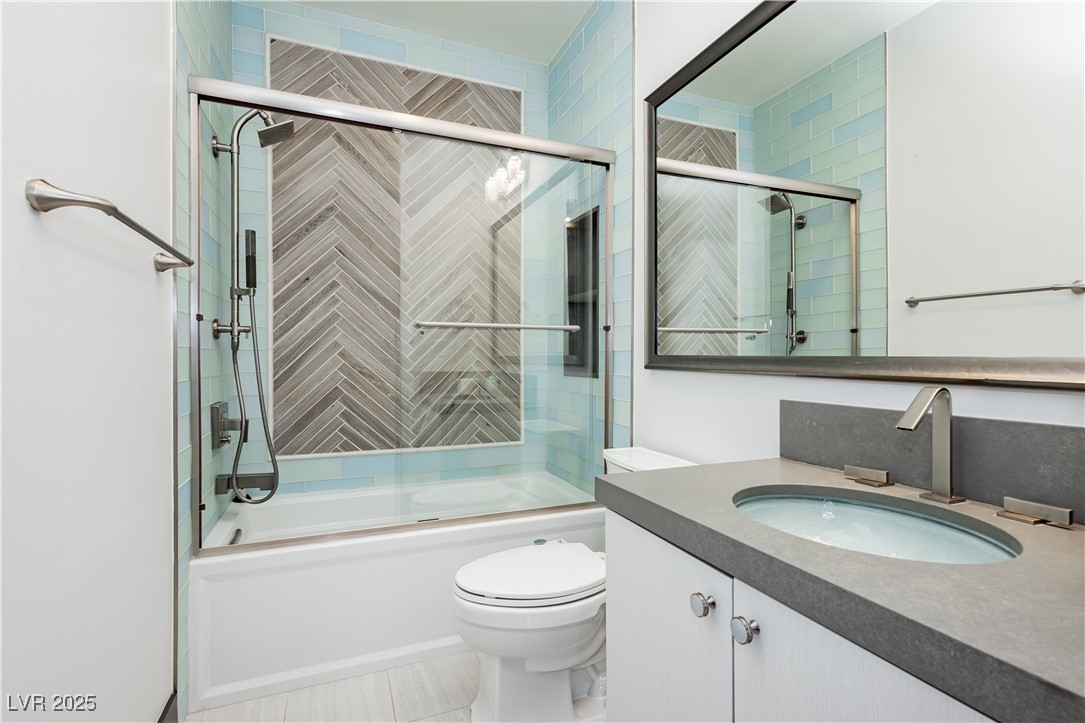 94 Glade Hollow Drive