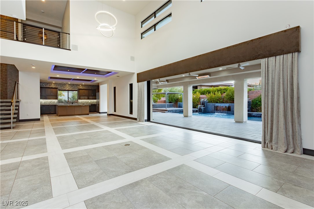 94 Glade Hollow Drive