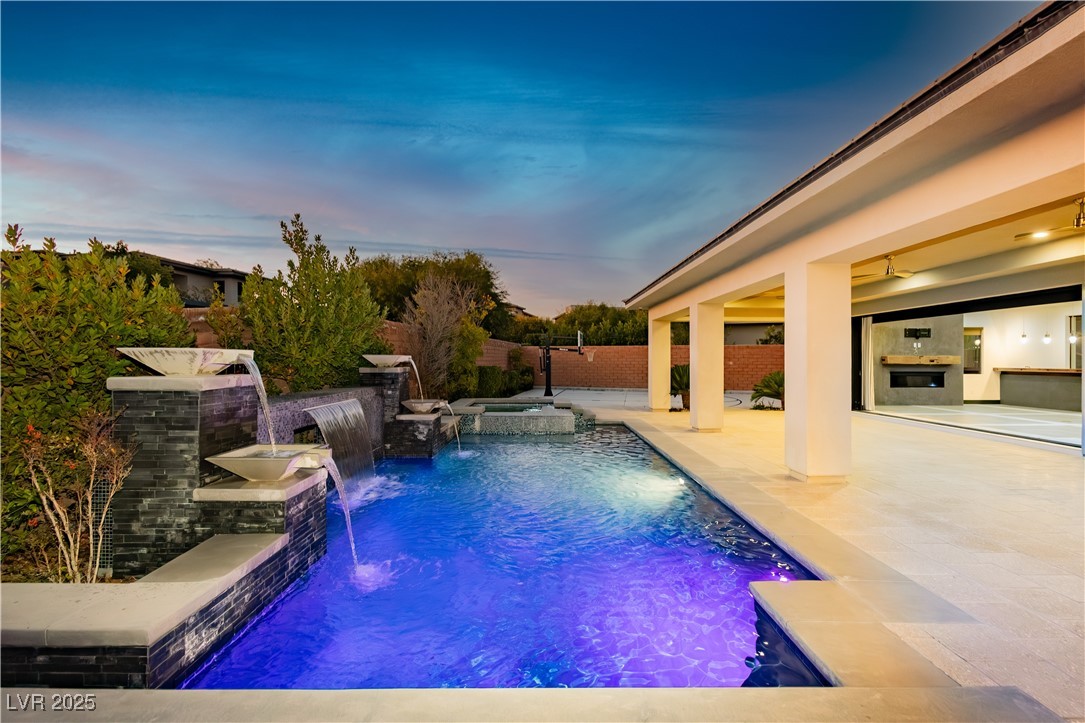 94 Glade Hollow Drive