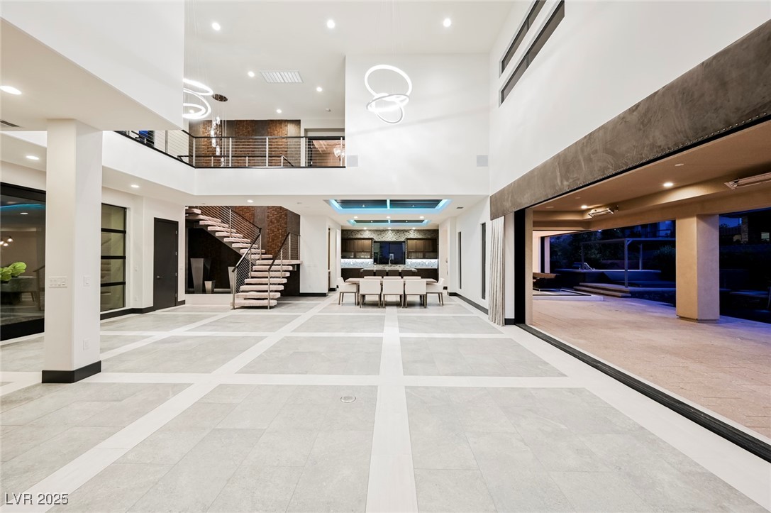 94 Glade Hollow Drive