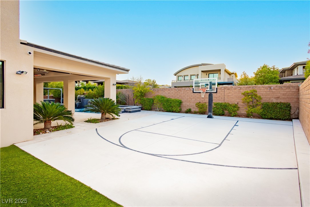 94 Glade Hollow Drive