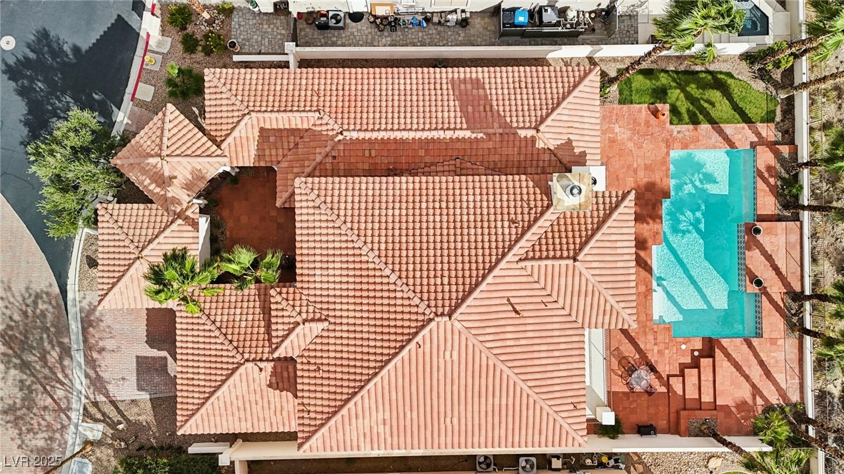 27 Avenida Fiori