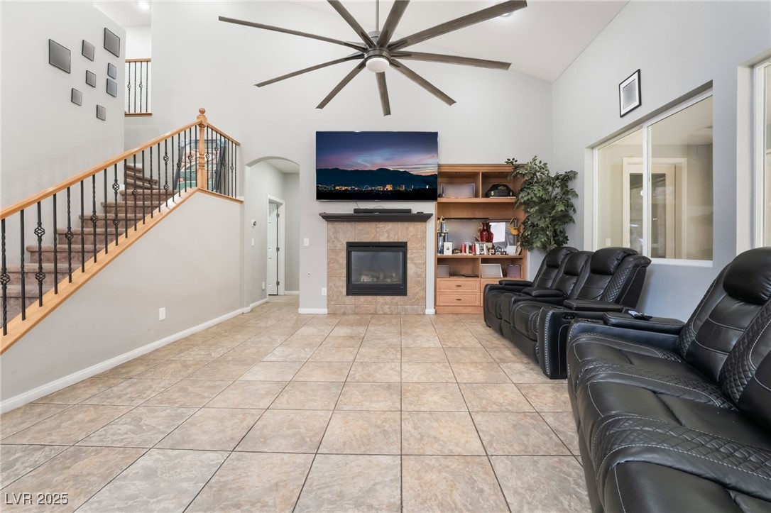 10259 Wolves Den Lane