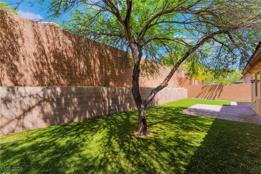 10259 Wolves Den Lane