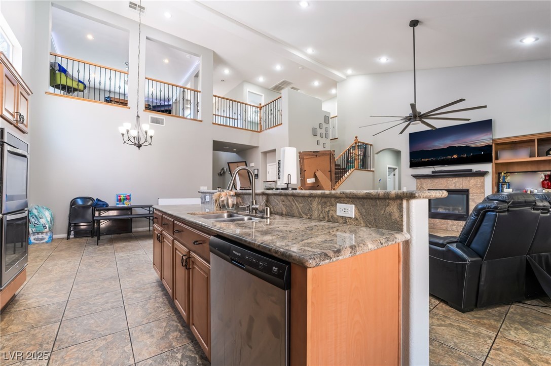 10259 Wolves Den Lane