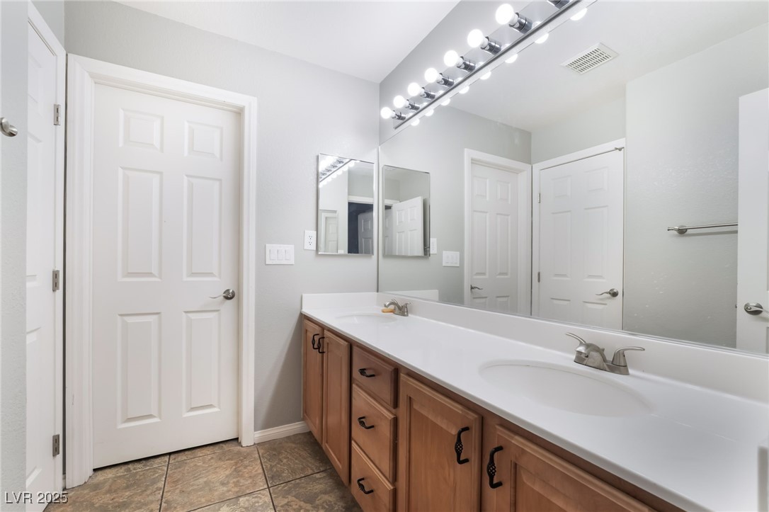 10259 Wolves Den Lane