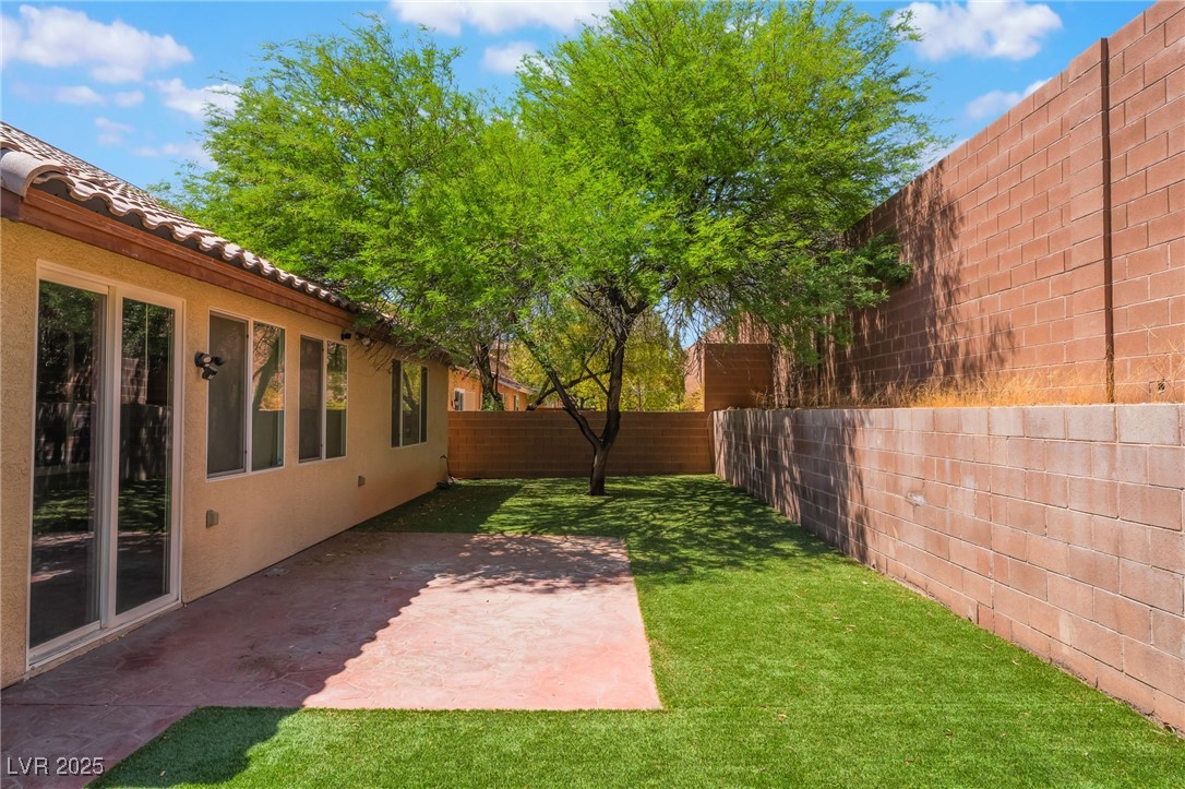 10259 Wolves Den Lane