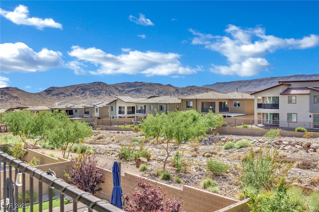 737 Foreign Reef Way