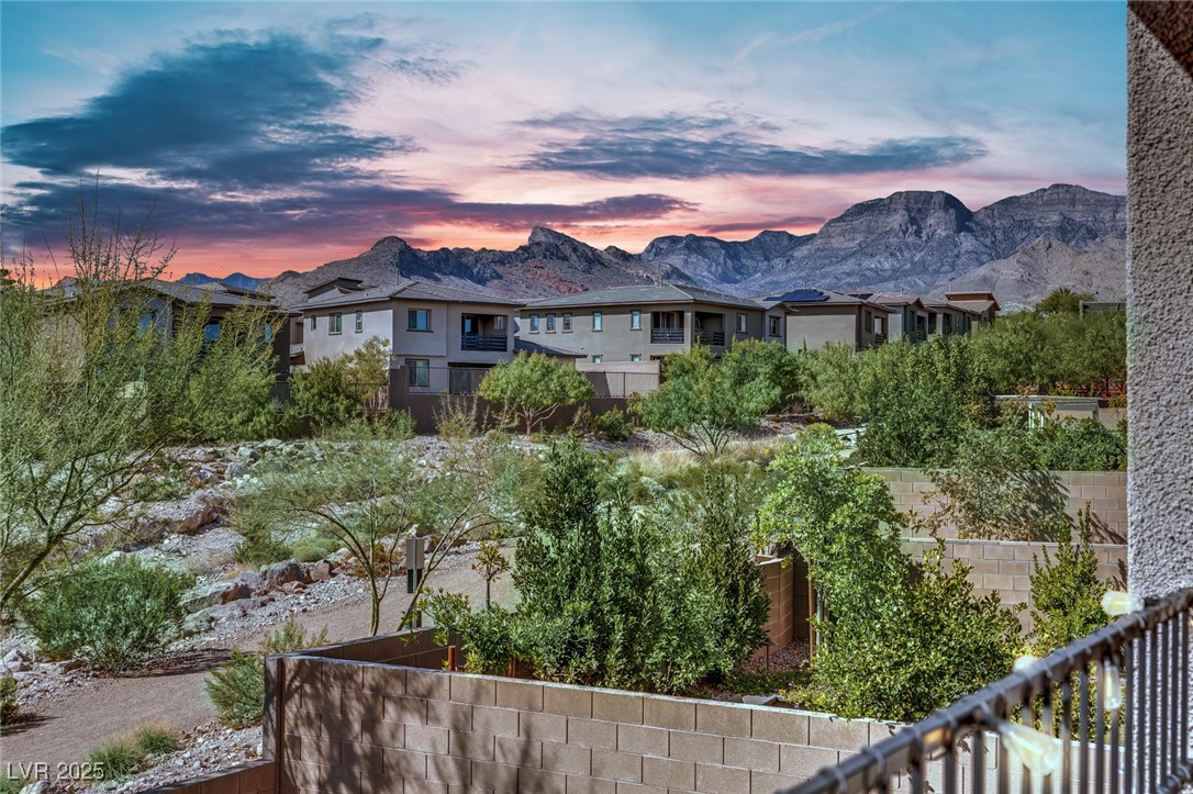 737 Foreign Reef Way