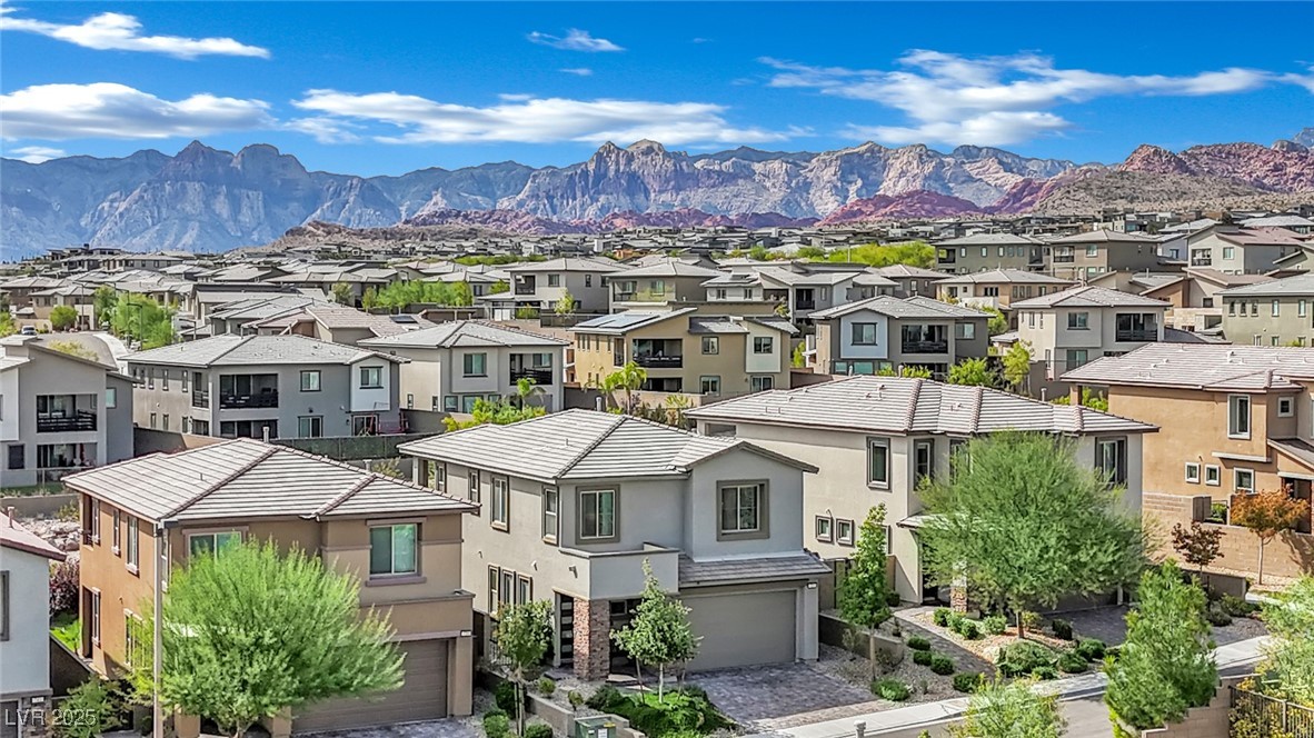 737 Foreign Reef Way