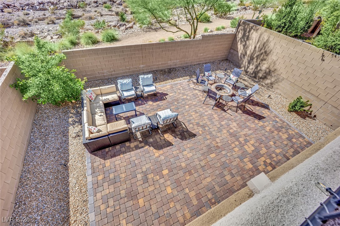 737 Foreign Reef Way