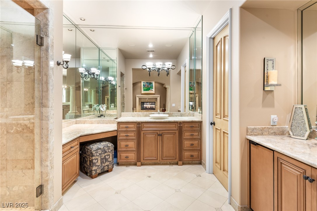 9505 Tournament Canyon Drive