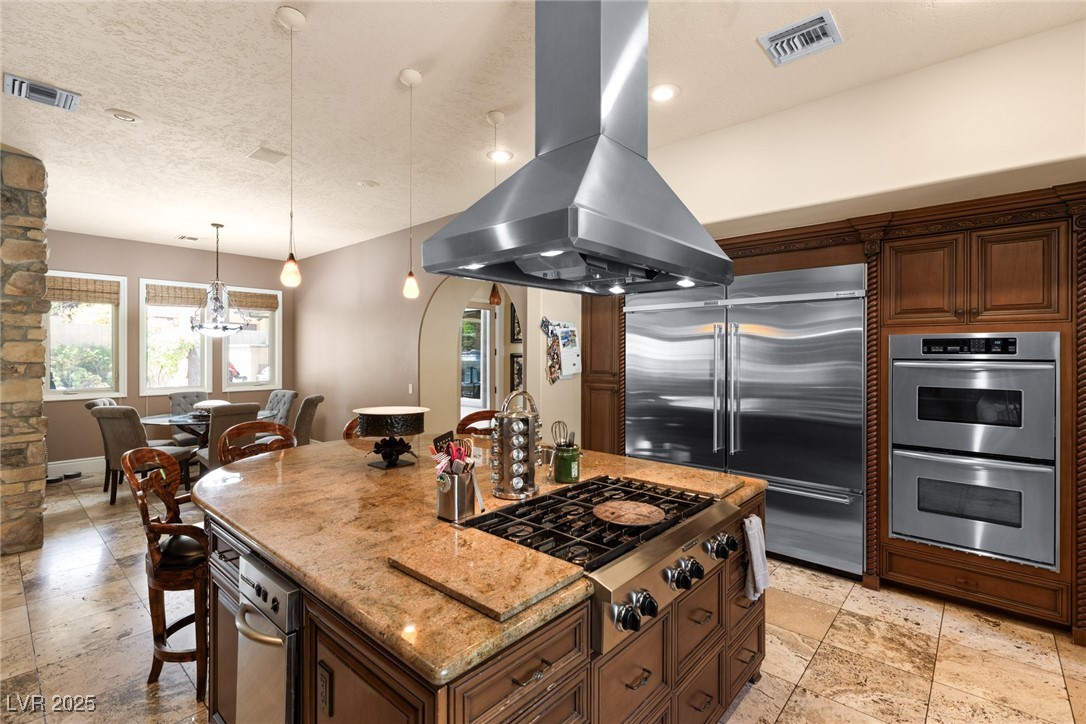 9505 Tournament Canyon Drive