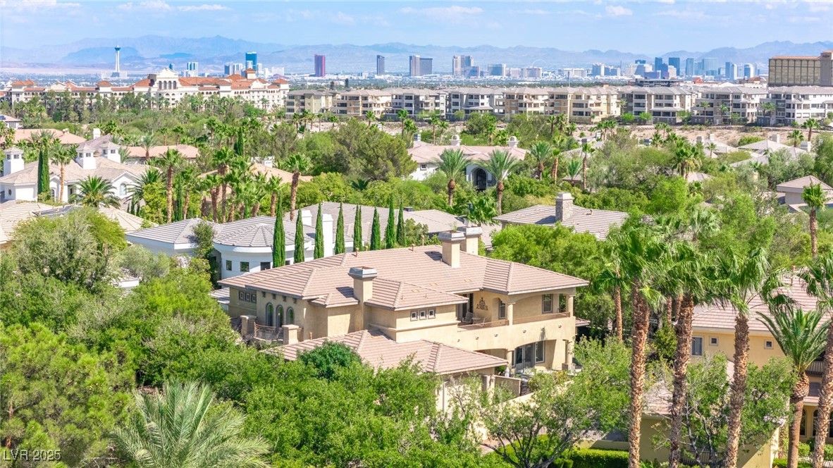 9505 Tournament Canyon Drive