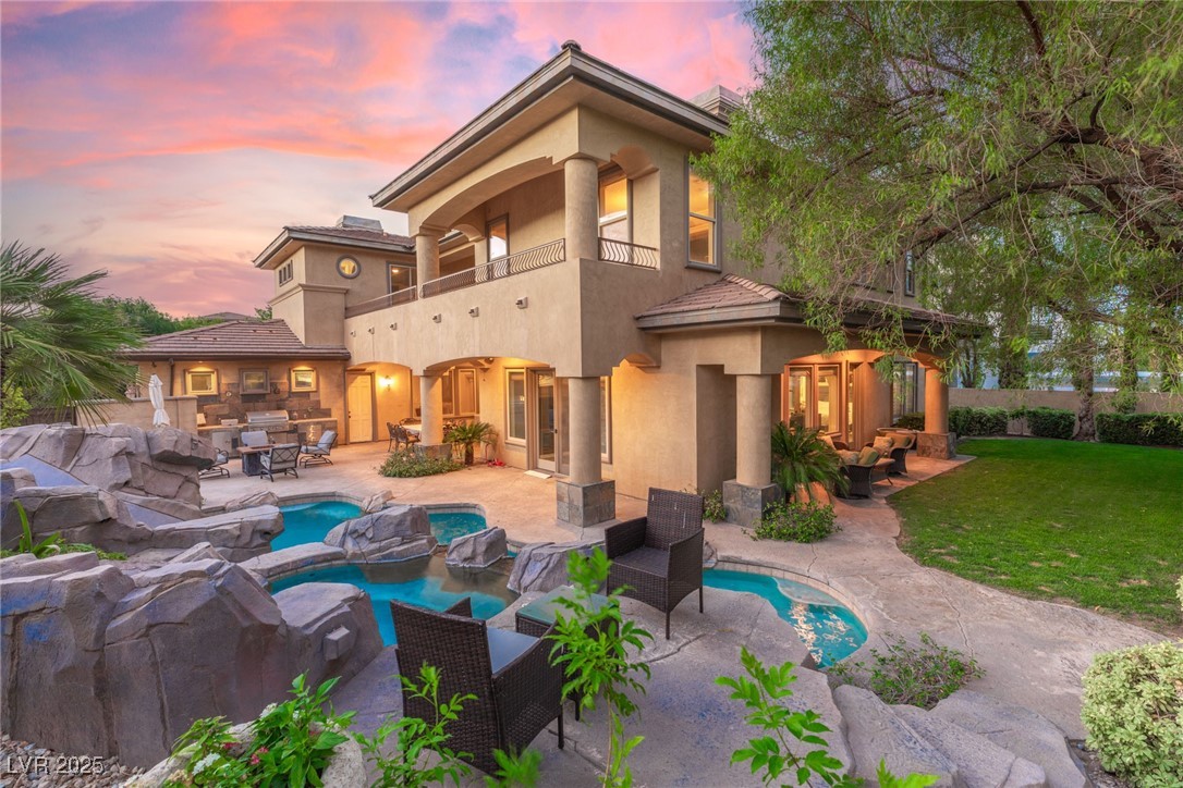 9505 Tournament Canyon Drive