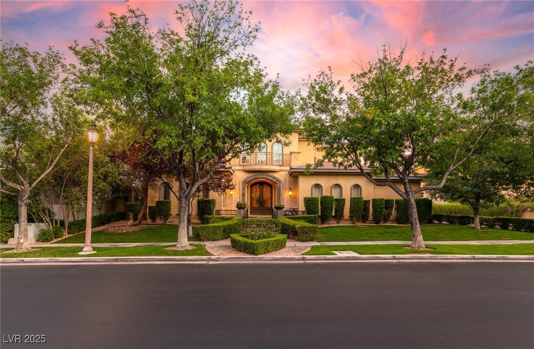 9505 Tournament Canyon Drive