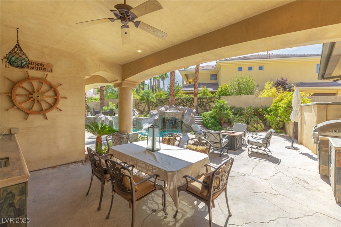 9505 Tournament Canyon Drive