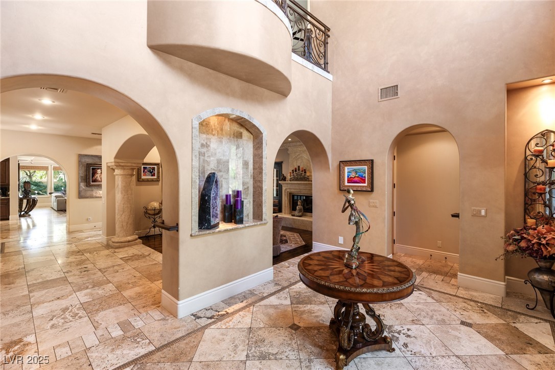 9505 Tournament Canyon Drive