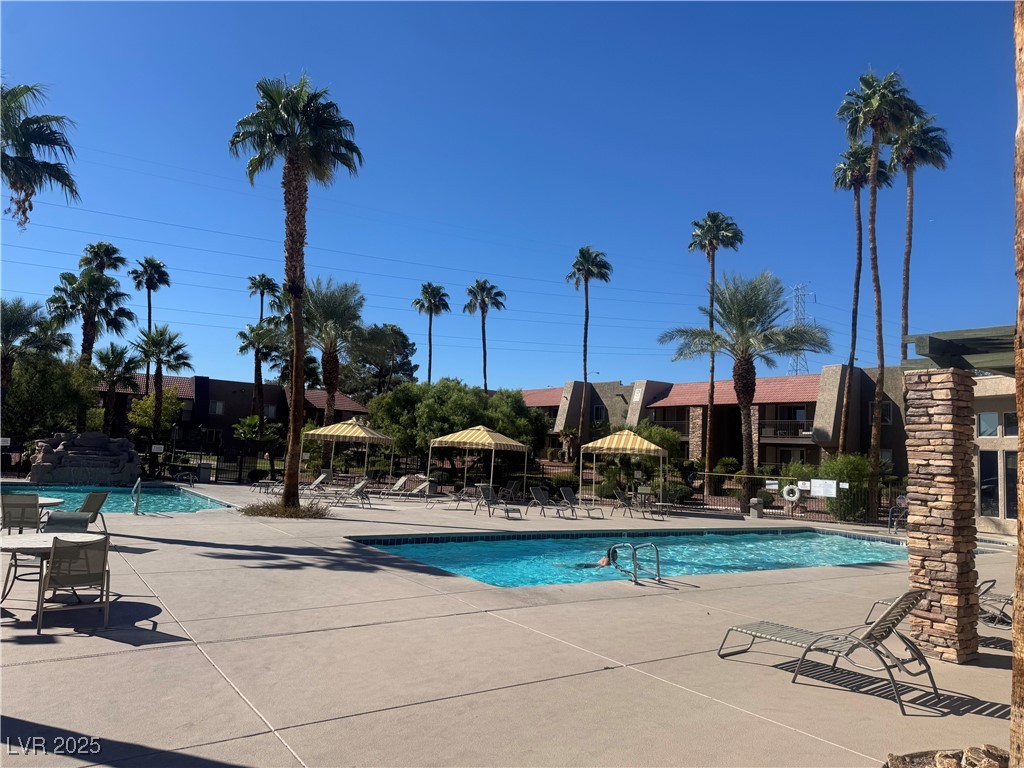 4390 Sandy River Drive 4