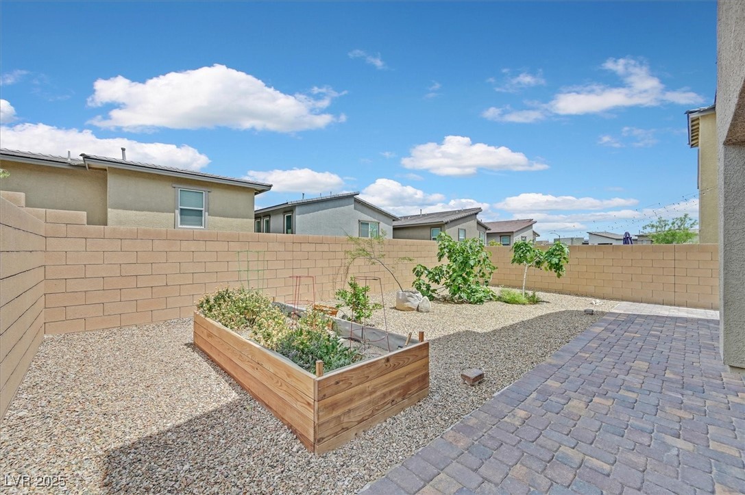 8852 Flora Run Avenue