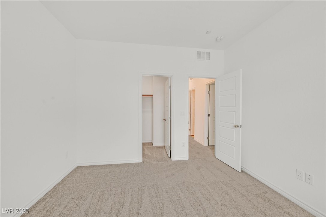 8852 Flora Run Avenue