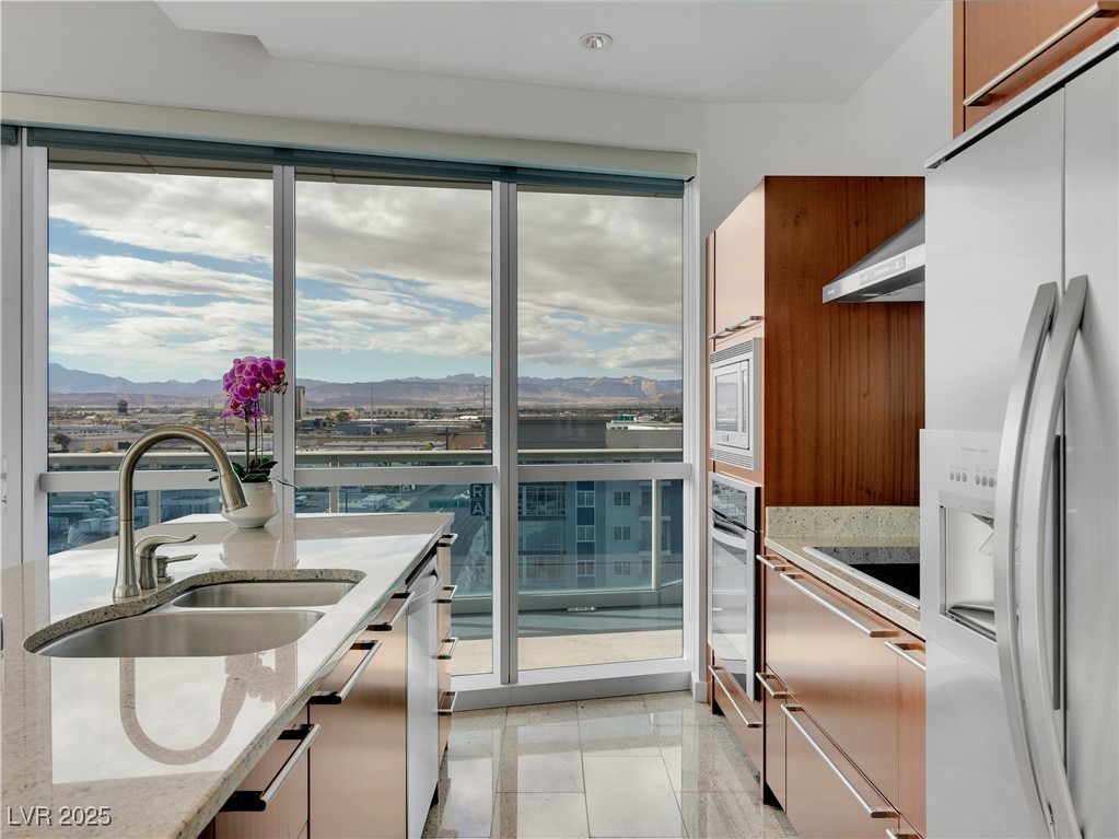 4471 Dean Martin Drive 1001