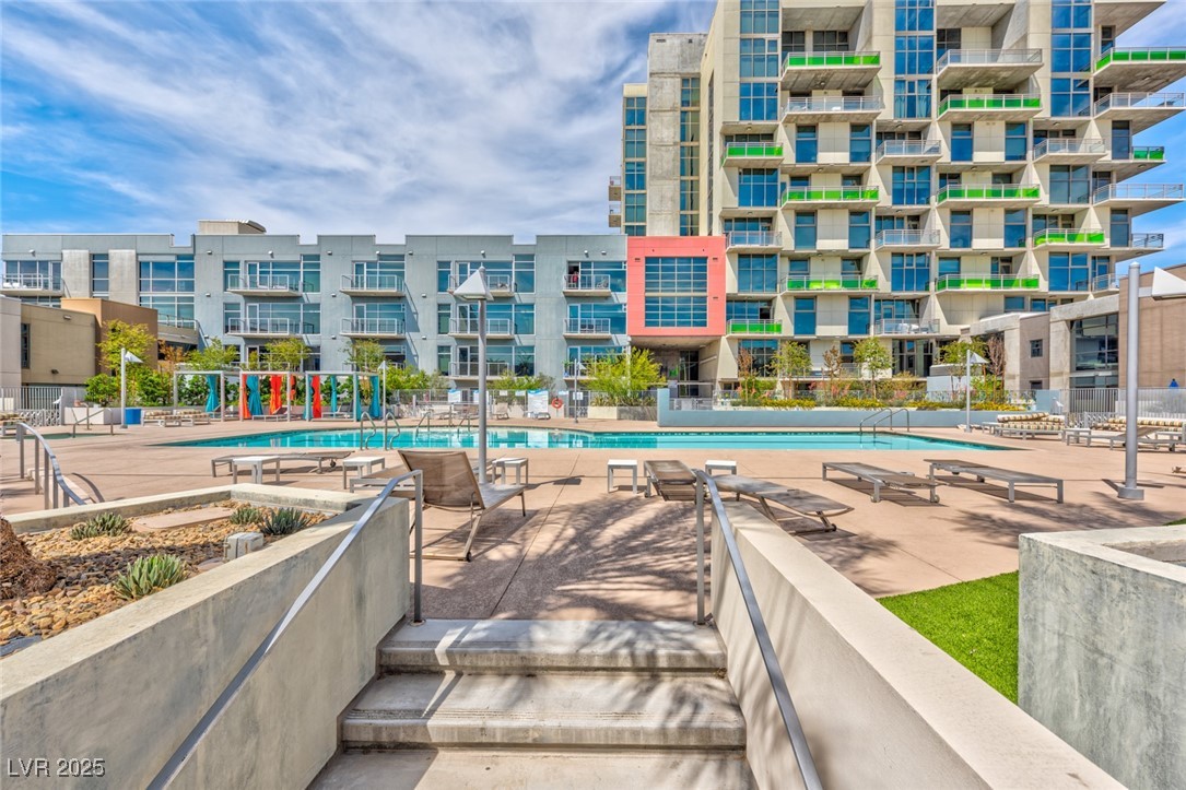 353 East Bonneville Avenue 737