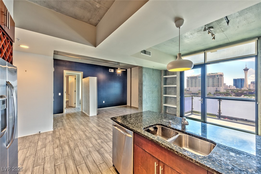 353 East Bonneville Avenue 737