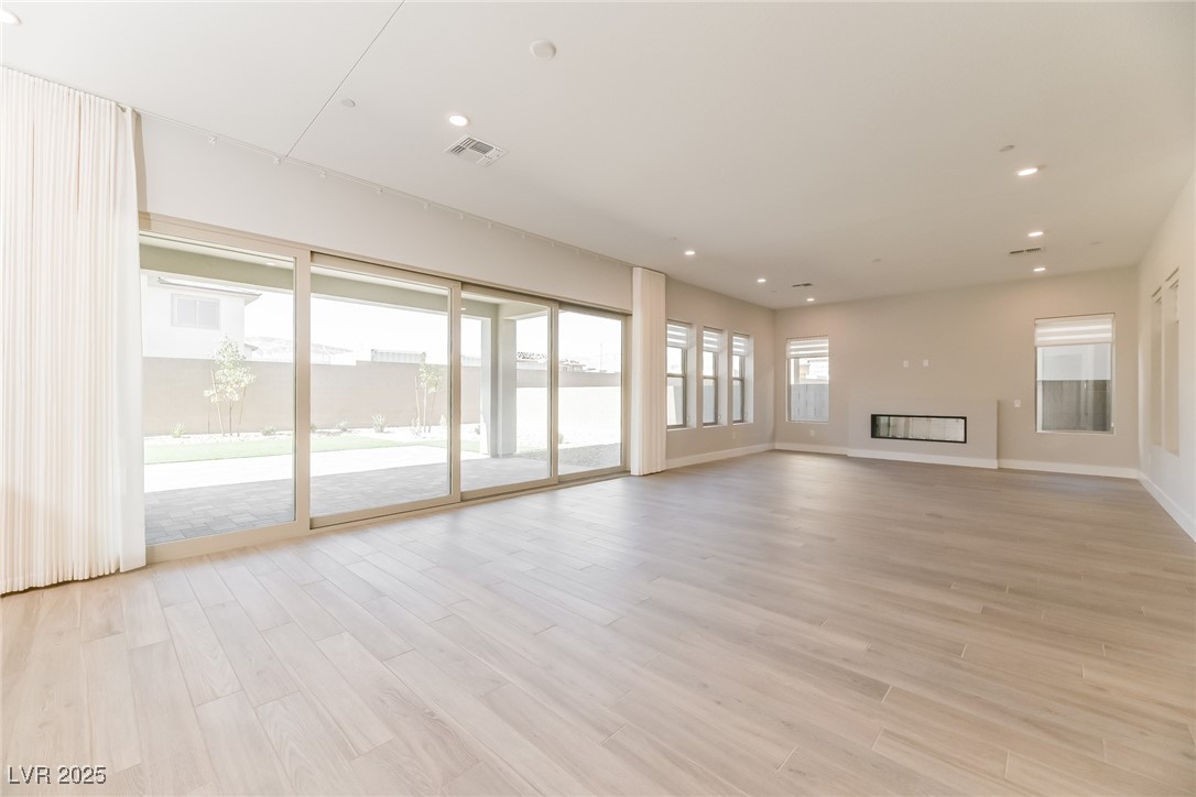 5073 Slatestone Street