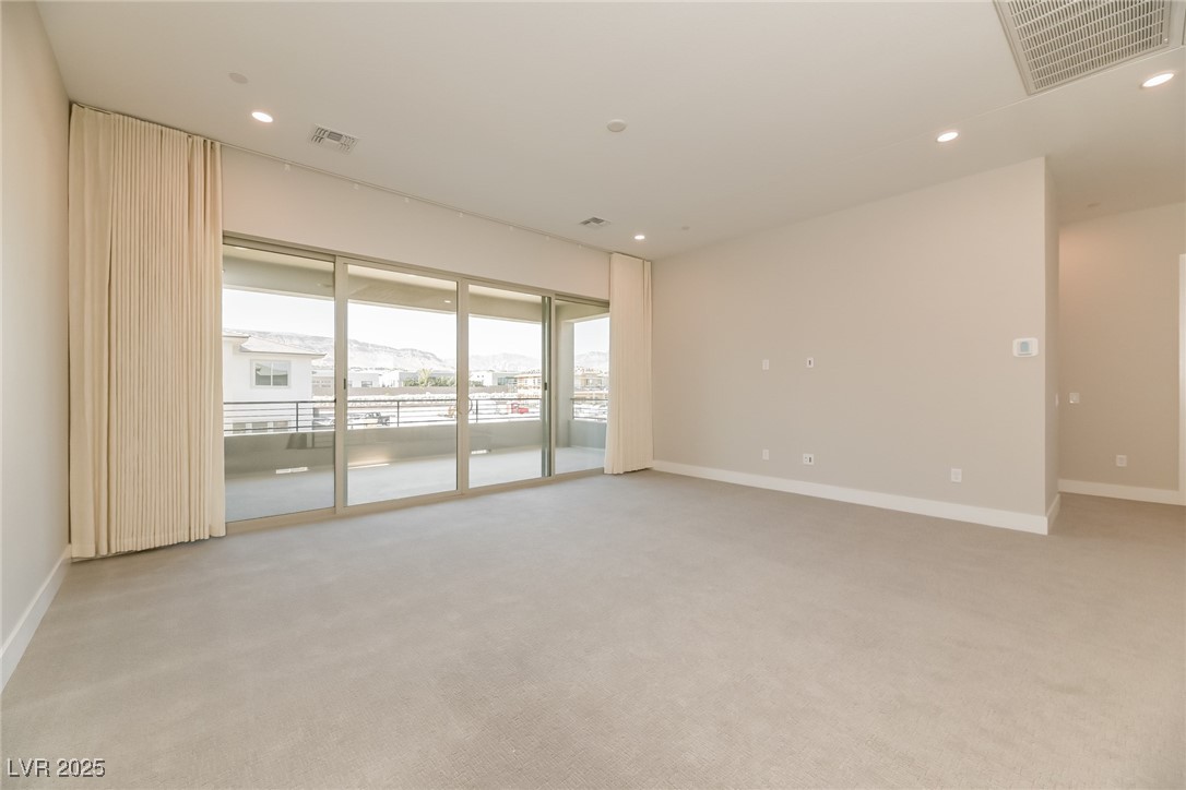 5073 Slatestone Street