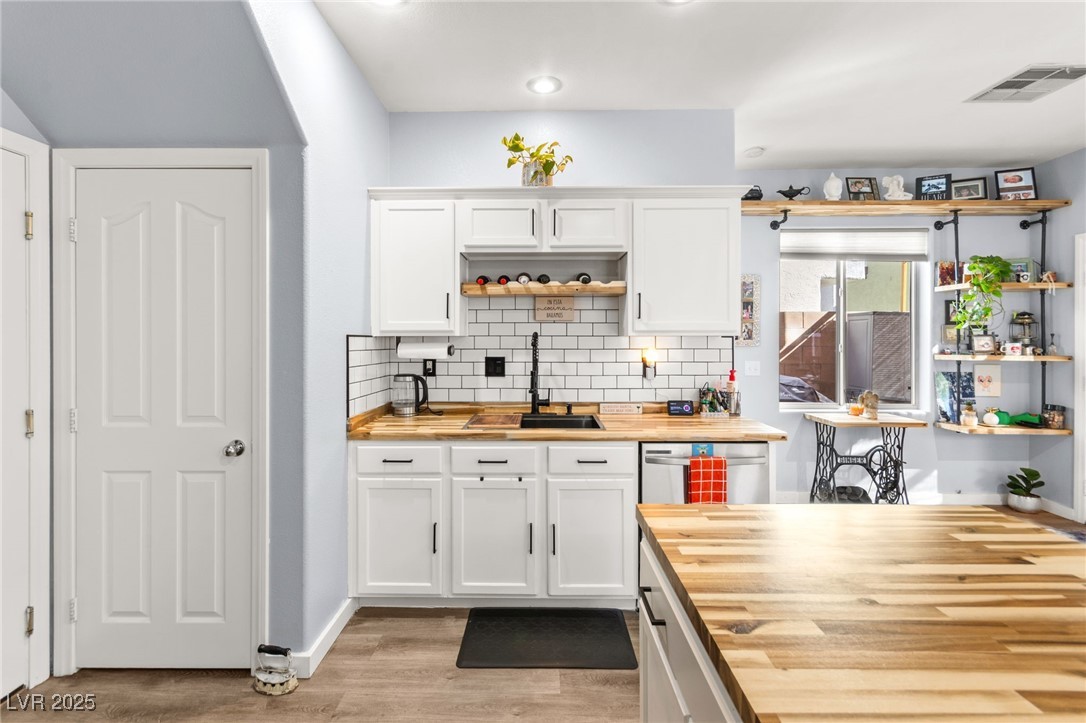 8941 Addison Walk Court