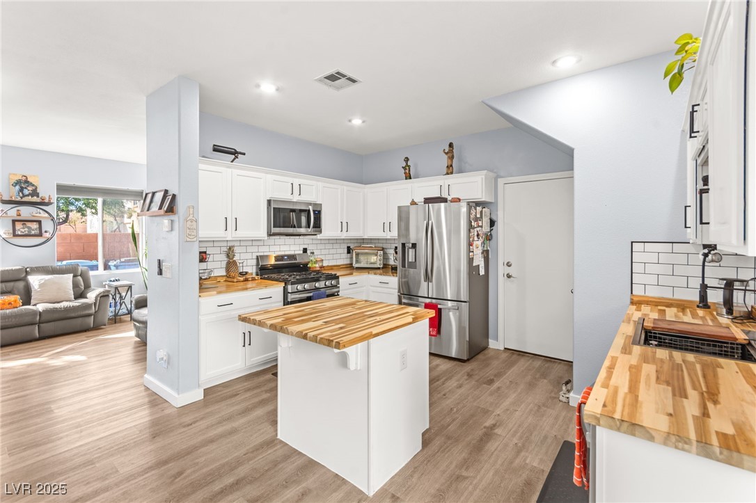 8941 Addison Walk Court