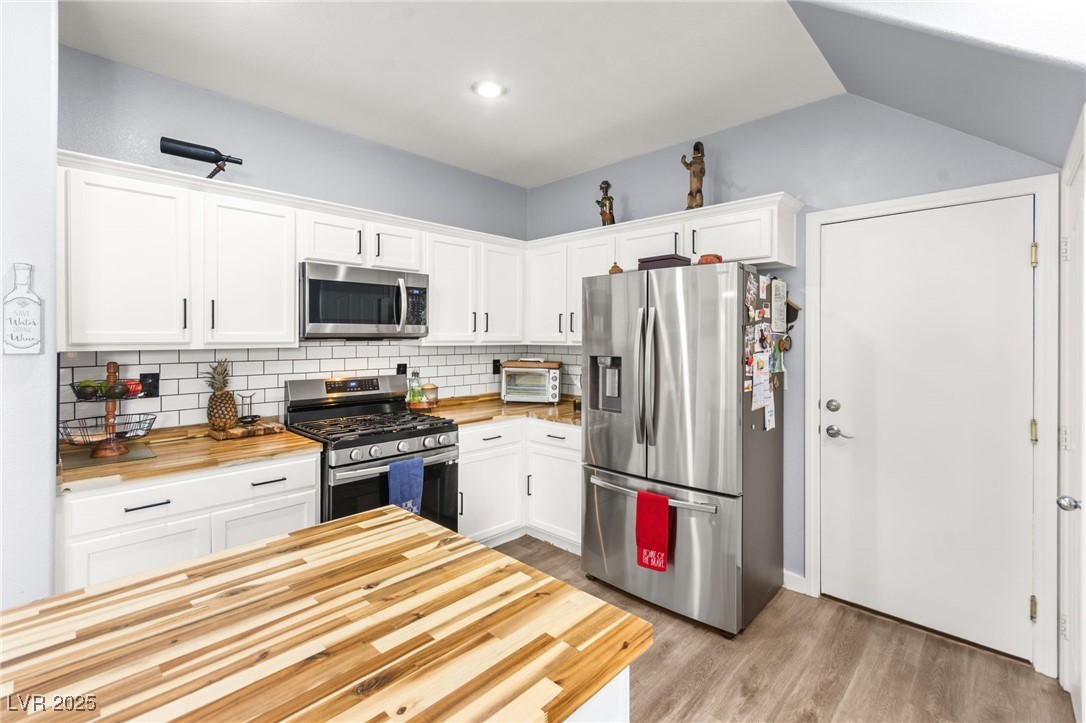 8941 Addison Walk Court