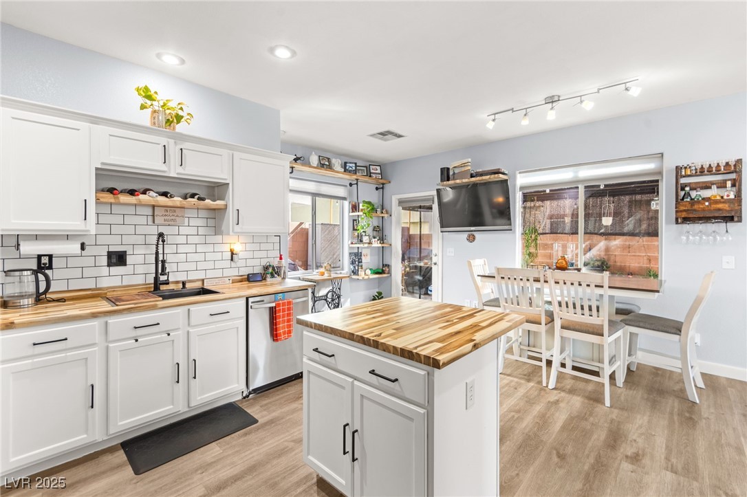 8941 Addison Walk Court