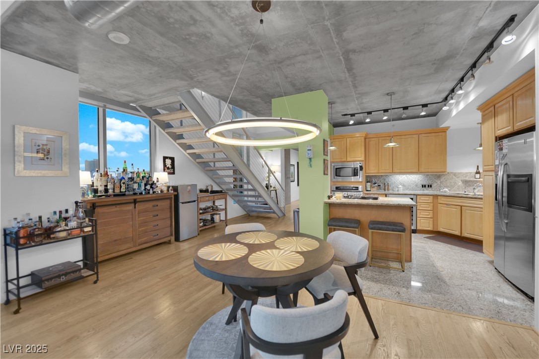 360 East Desert Inn Road 607