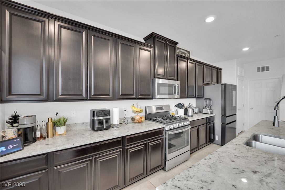 2786 Sunflower Days Avenue 1132