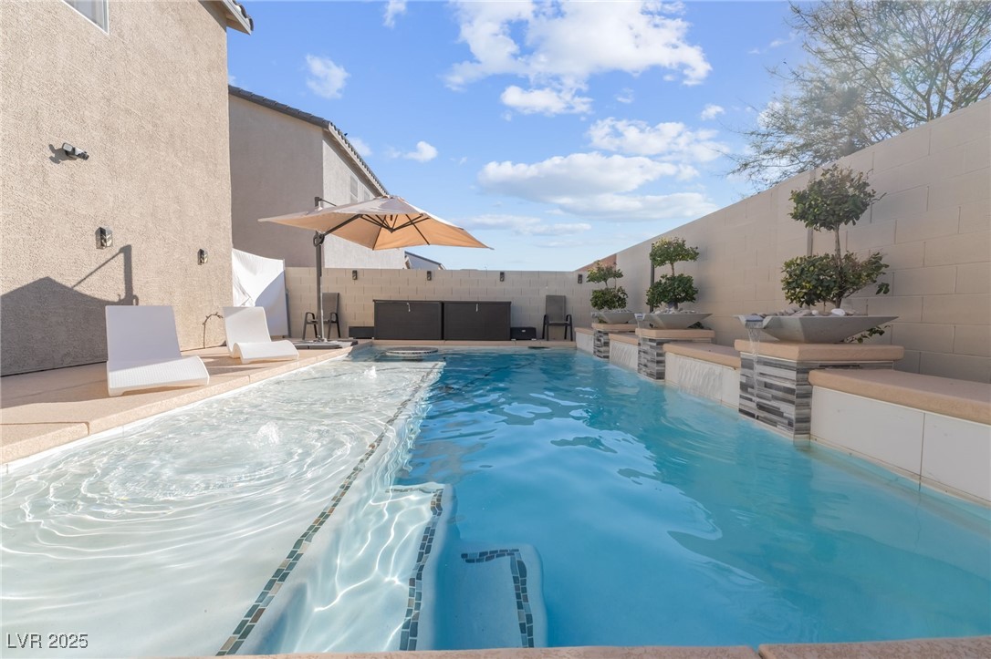 675 Turtleback Falls Avenue