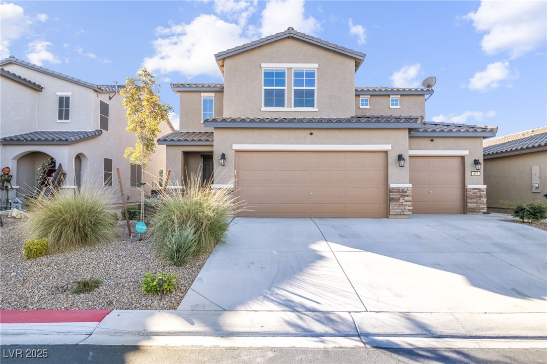 675 Turtleback Falls Avenue