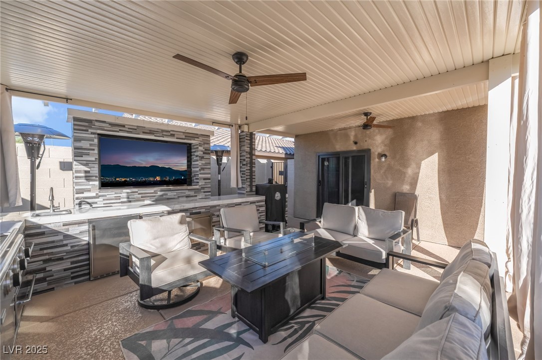 675 Turtleback Falls Avenue