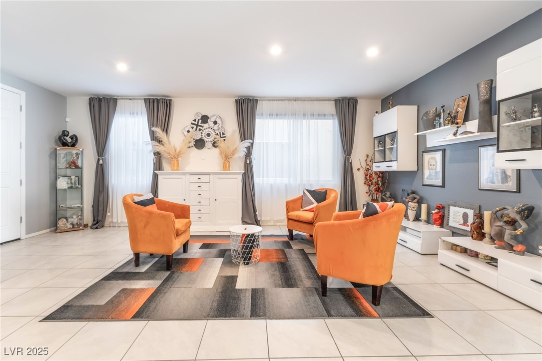 675 Turtleback Falls Avenue