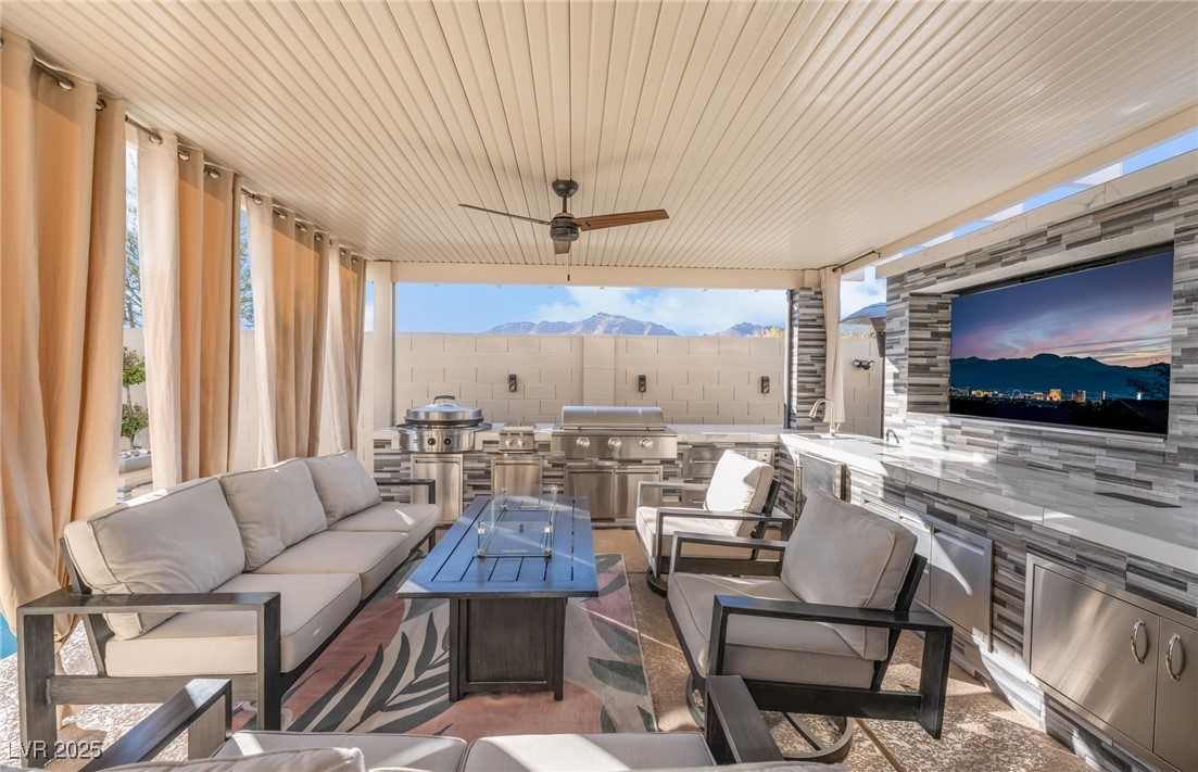 675 Turtleback Falls Avenue