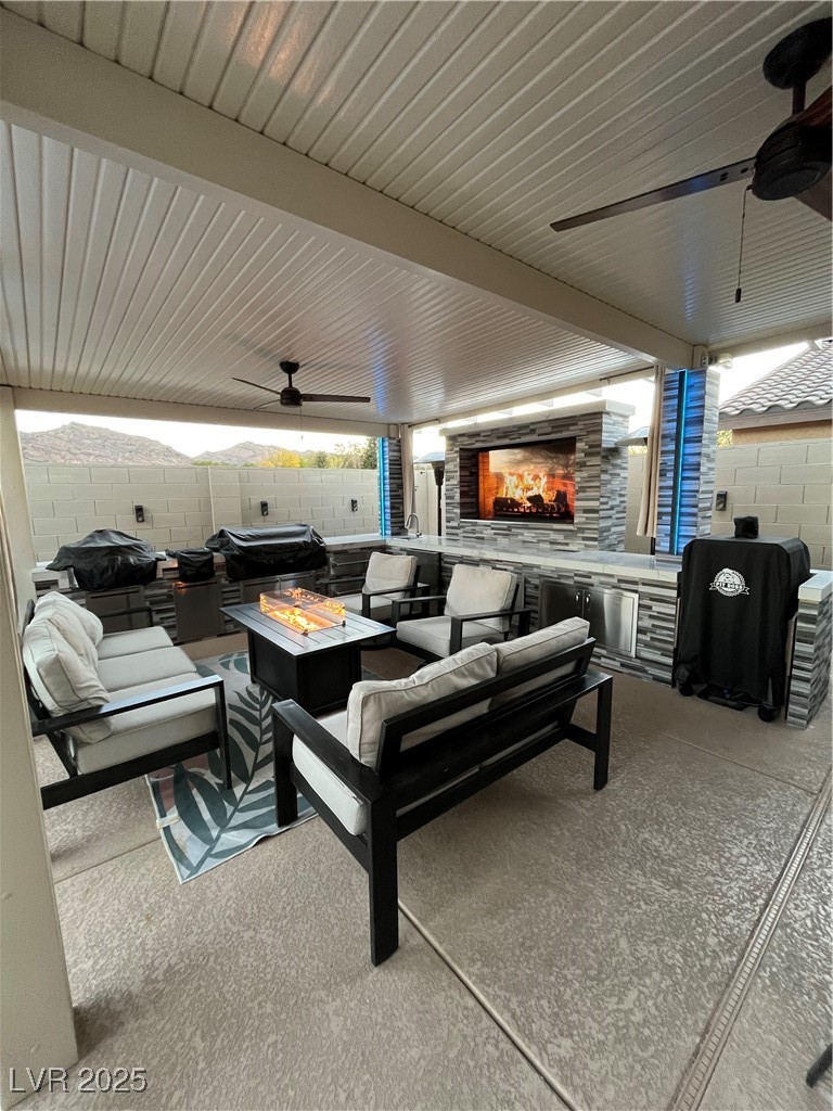 675 Turtleback Falls Avenue