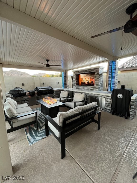 675 Turtleback Falls Avenue